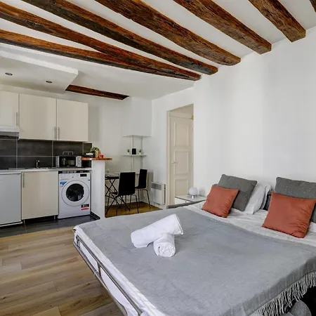 Apartment Steps By Le Marais Republique *