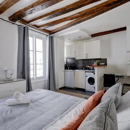 Apartment Steps By Le Marais Republique *